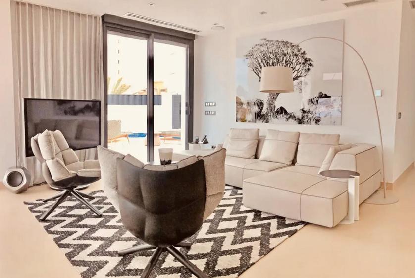 Luxurioeses Apartment In Benidorm Mit Pool Exterior photo